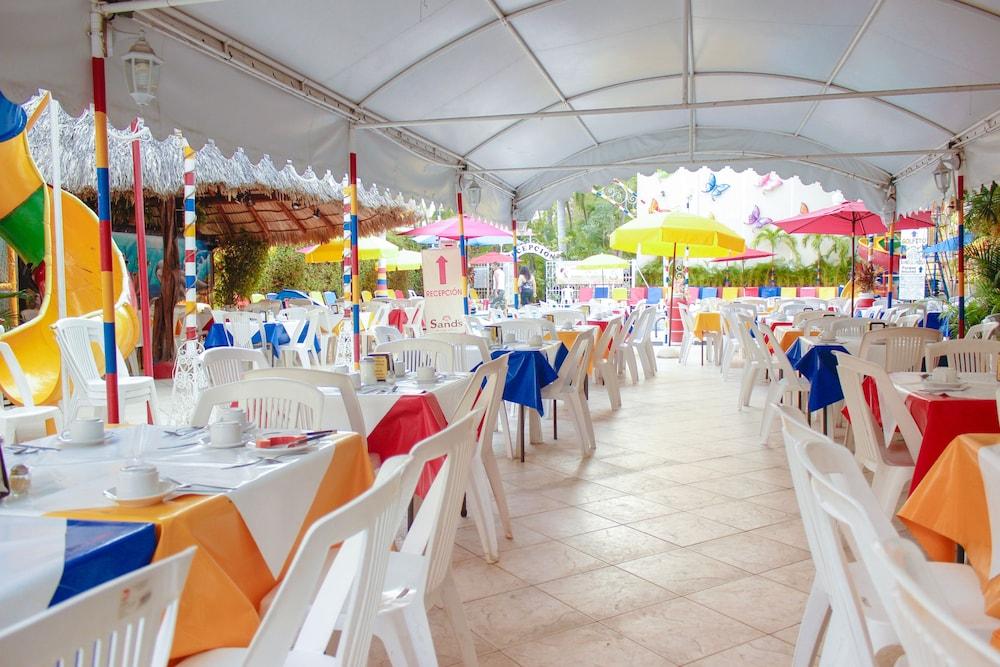 Sands Acapulco Hotel & Bungalows Exterior photo