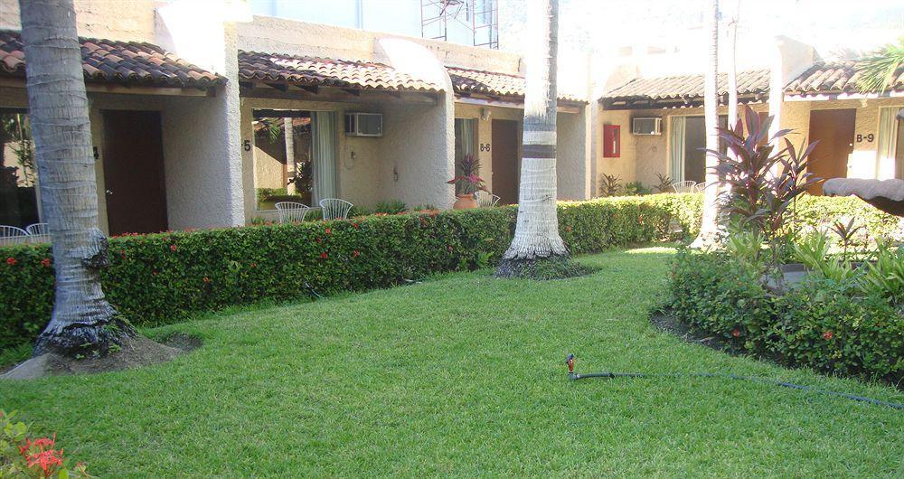 Sands Acapulco Hotel & Bungalows Exterior photo